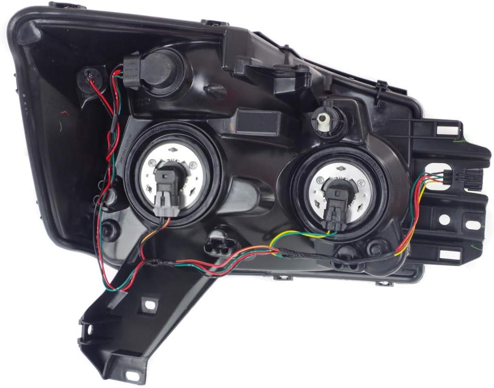 Driver Side Halogen Headlight for Nissan Titan 2004-2007 V43964