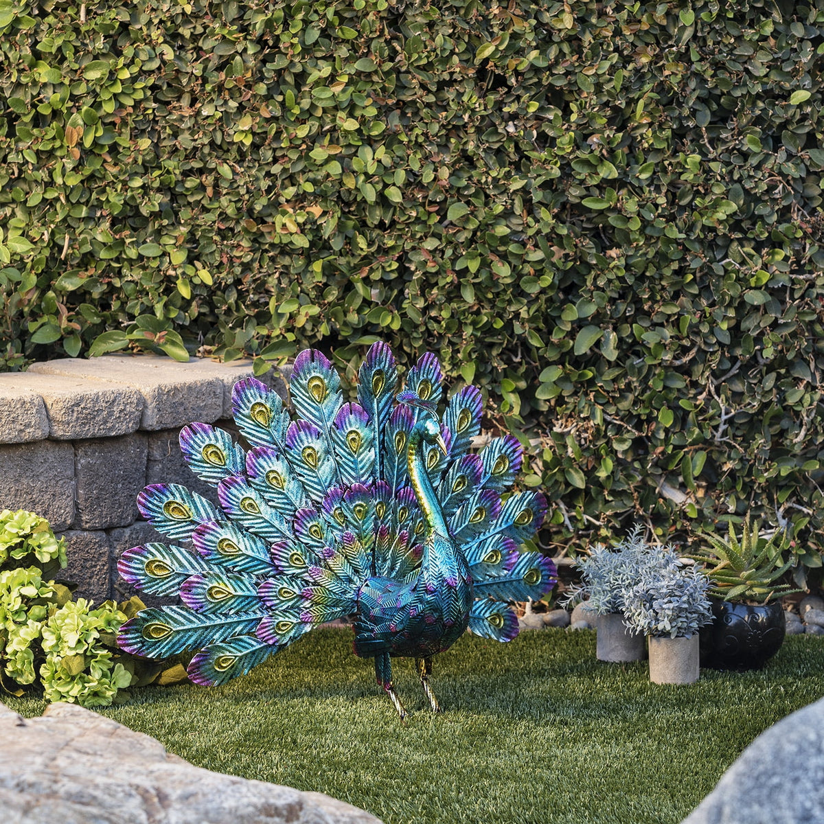 22" Peacock Garden Statue D764