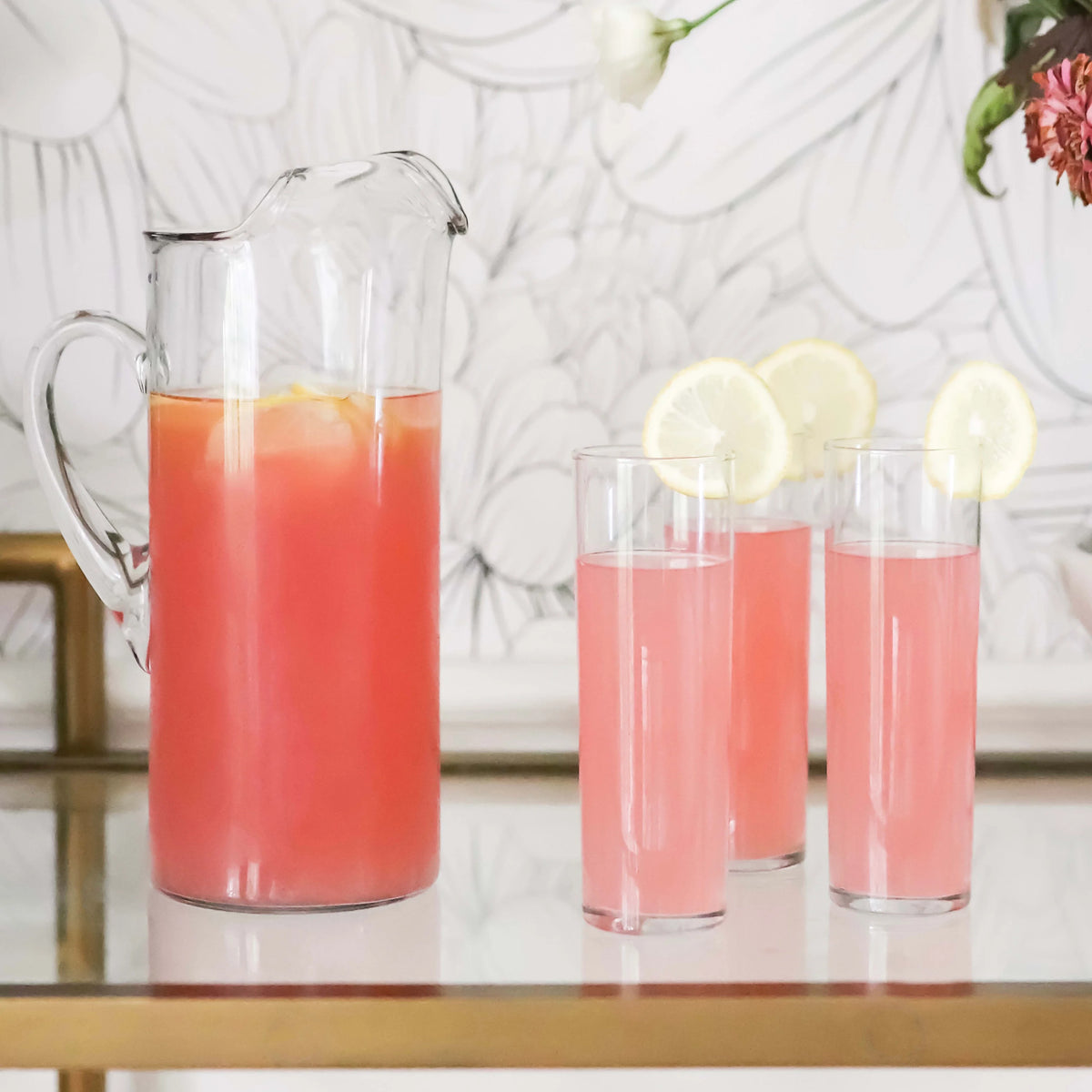 6 Highball Glasses and Pitcher Set O413108