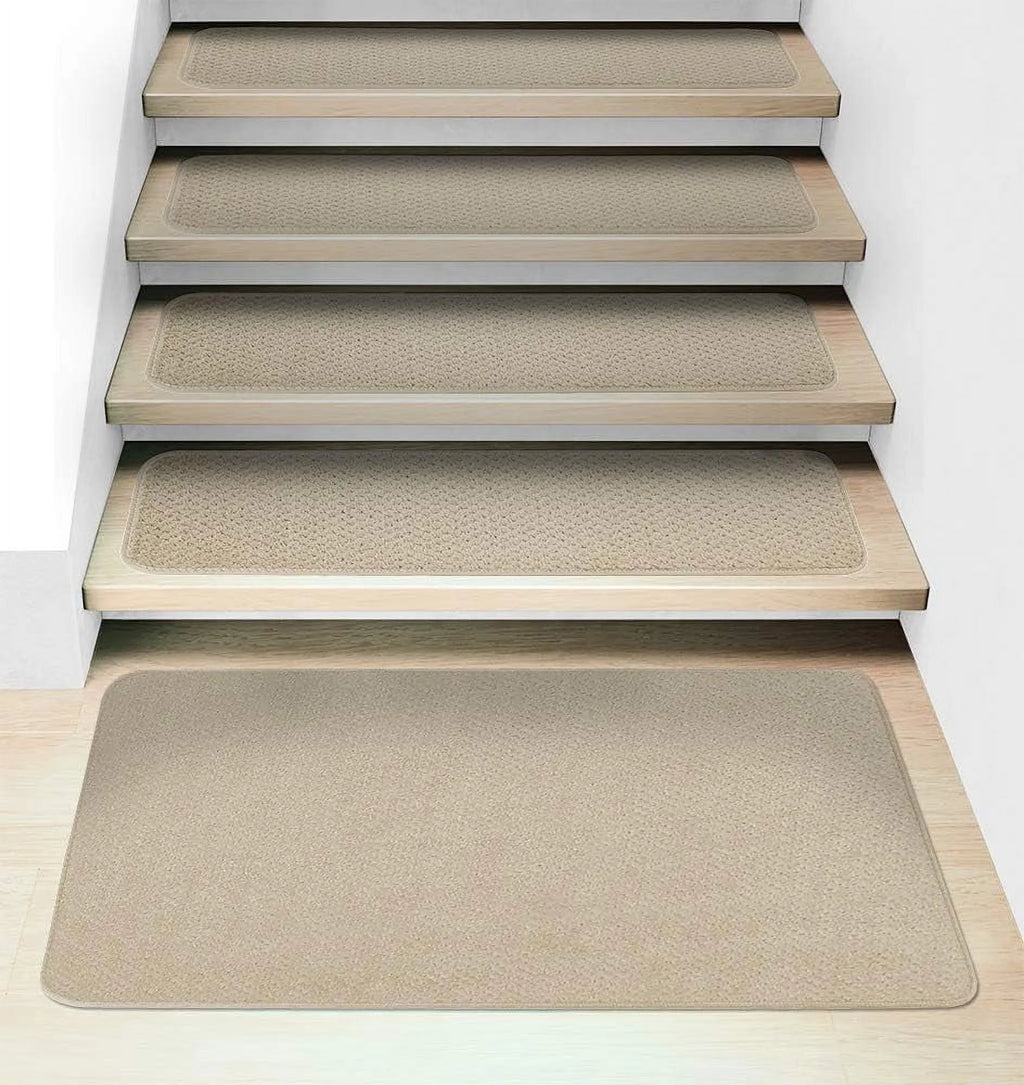 Set Of 15 Attachable Carpet Stair Treads And Matching Landing Rug W799