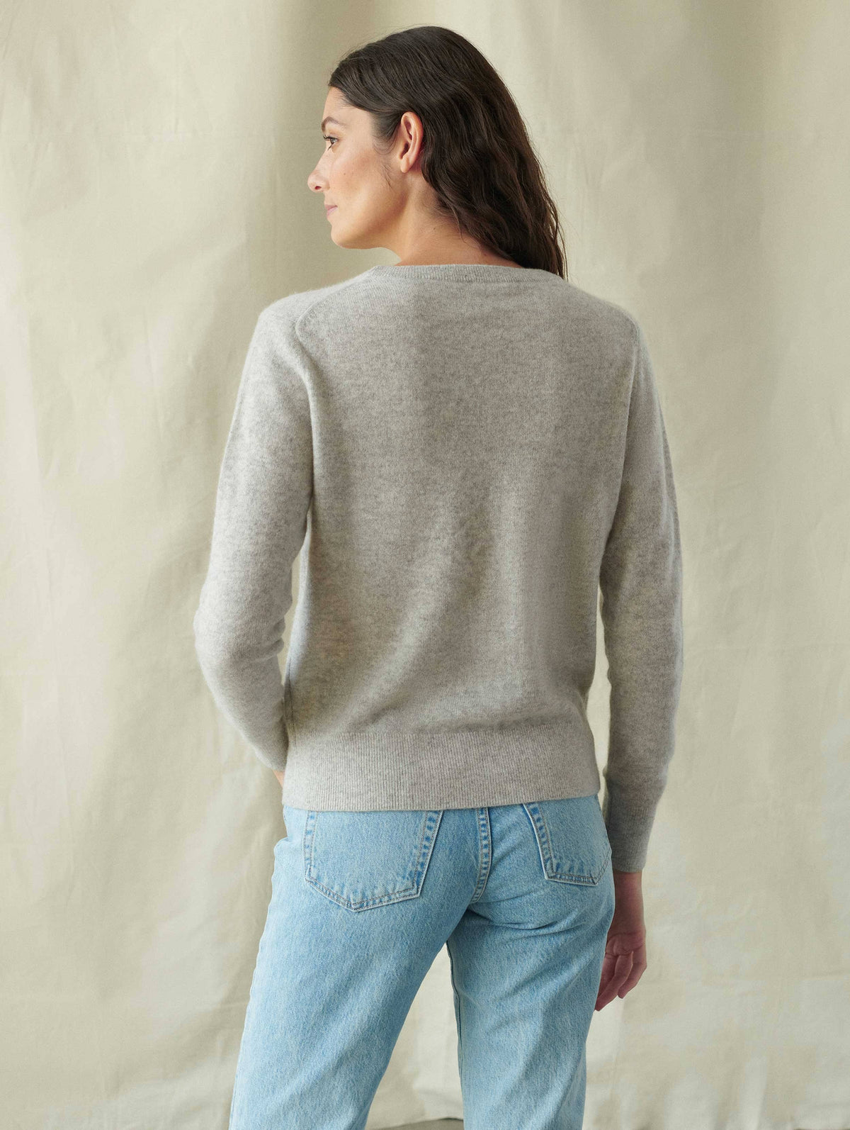 Misty Grey Heather Cashmere Crewneck Q217