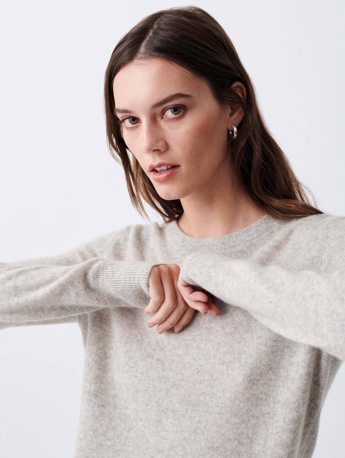 Misty Grey Heather Cashmere Crewneck Q217