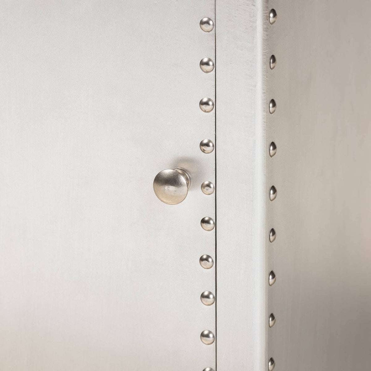 Metal 1-Door Accent Storage Cabinet A3728