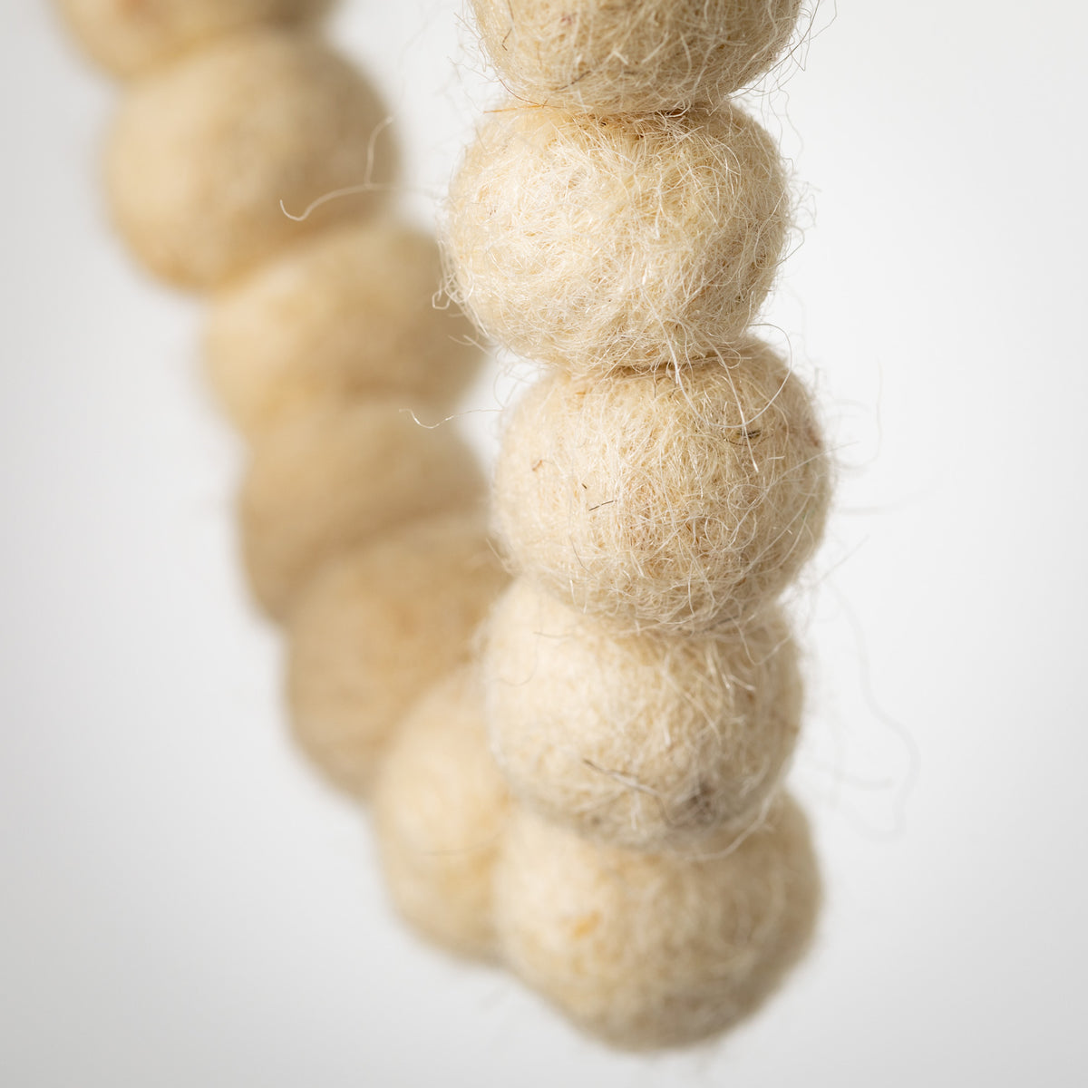 Natural Wool Ball Garland 70"H Q1250