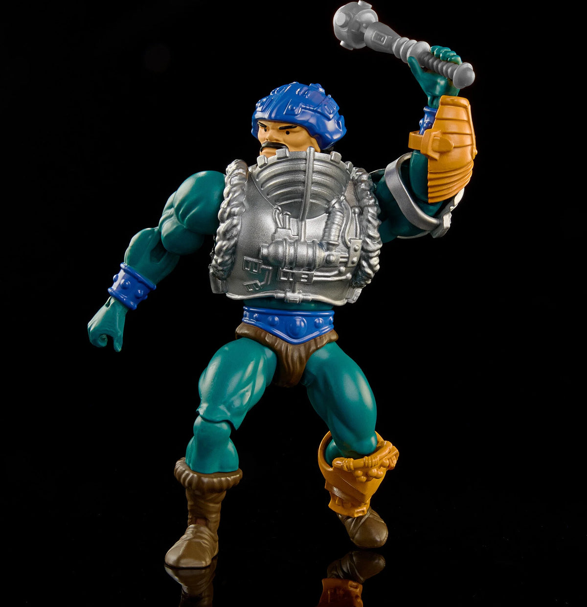 Serpent Claw Man-at-arms Action Figure & Accessory, Posable (5.5 inch) V2873