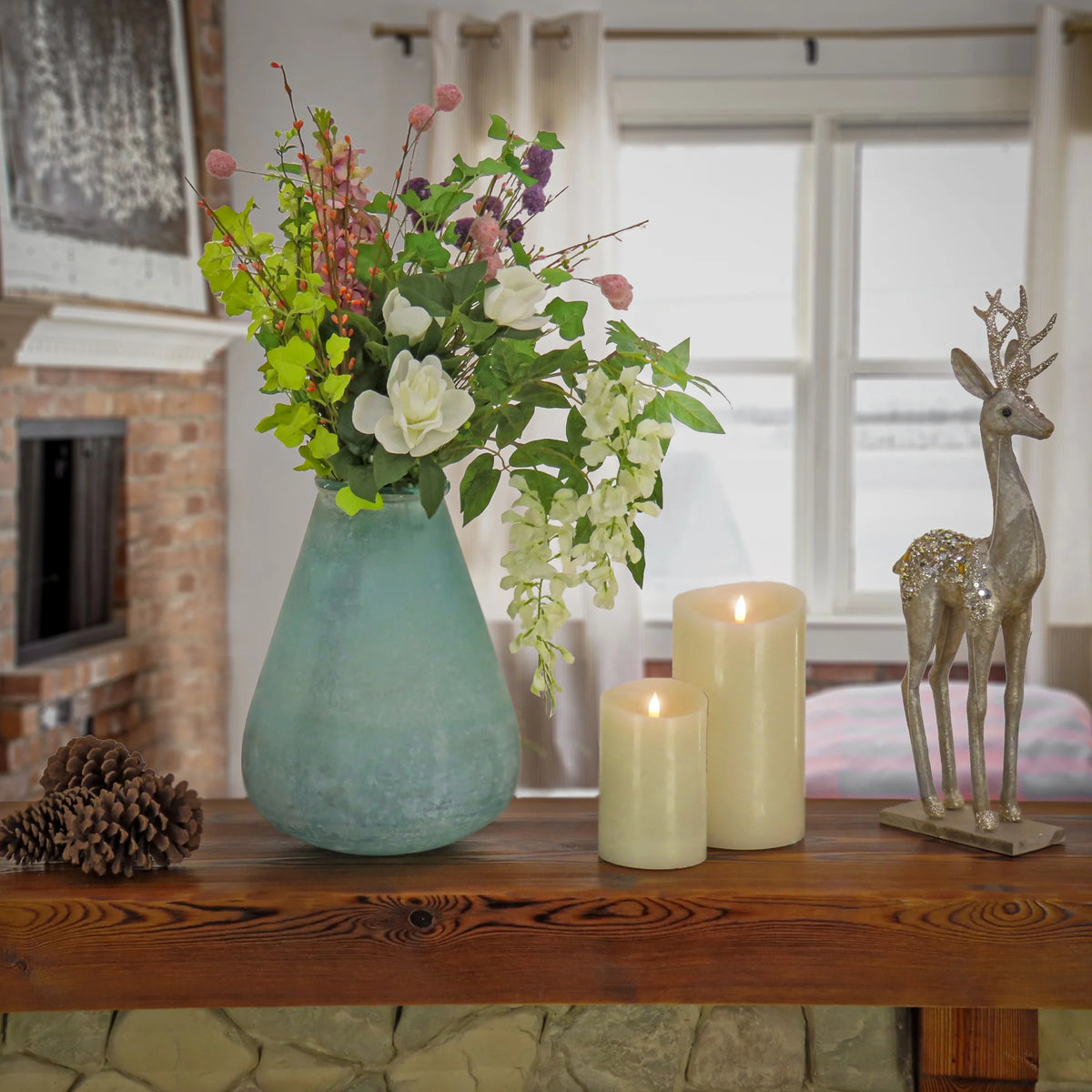 13" Turquoise Vase Q409