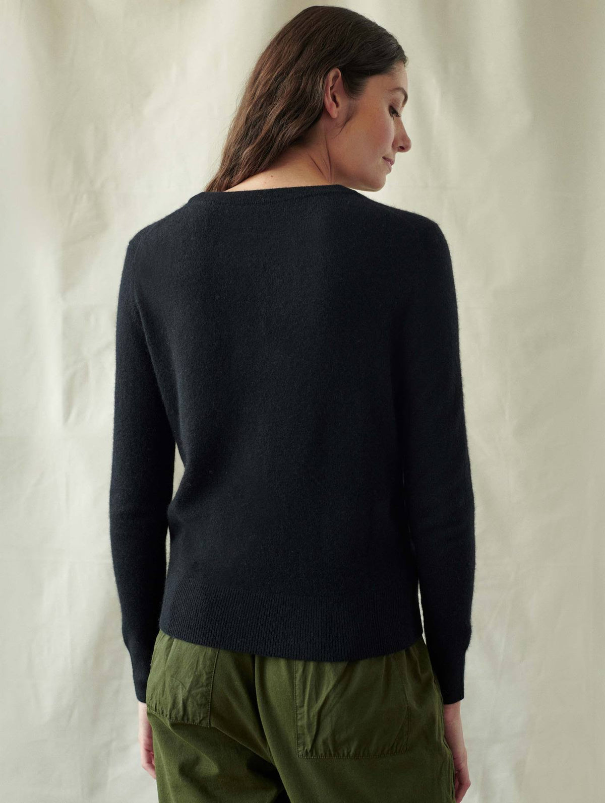 Misty Grey Heather Cashmere Crewneck Q217