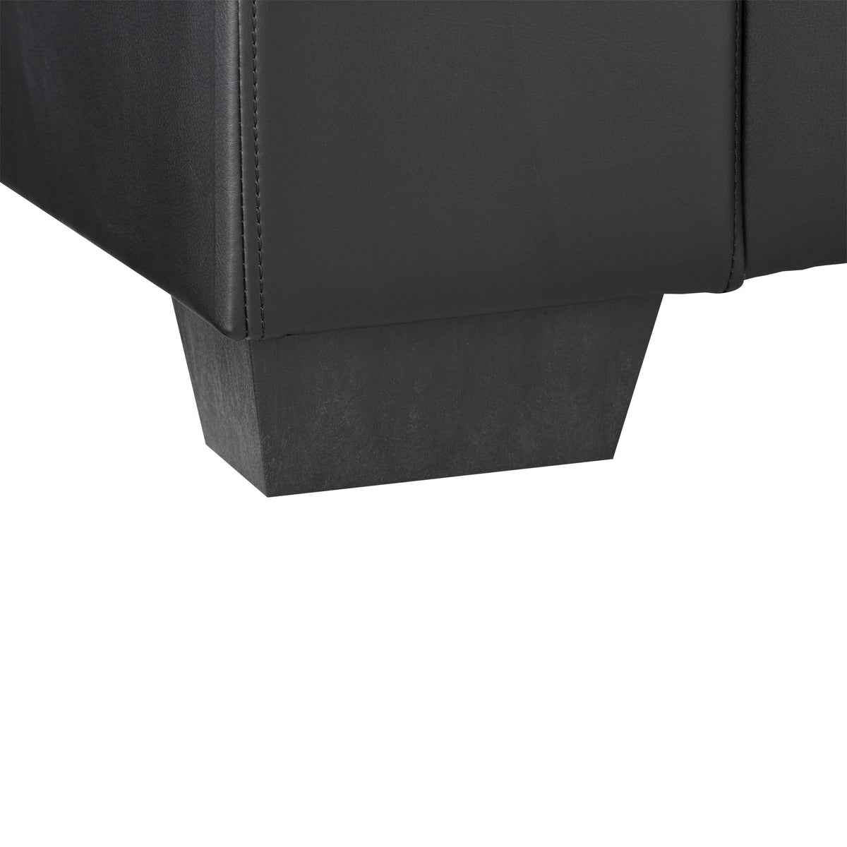 Tufted Bonded Leather Club Chair P137
